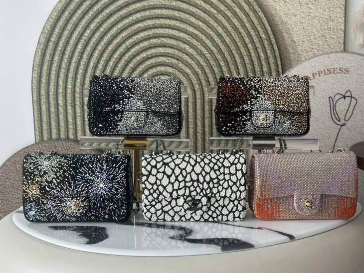 Picture of Chanel Handbags 2 _SKUfw239846121fw